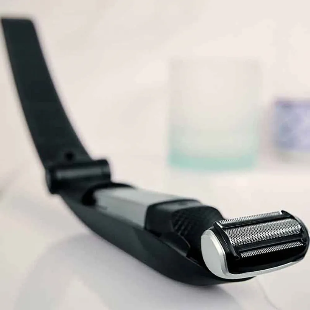 Philips Series 5000 Showerproof Body Groomer With Skin Comfort System With 3 Combs And Back Attachment - Bg5020/13