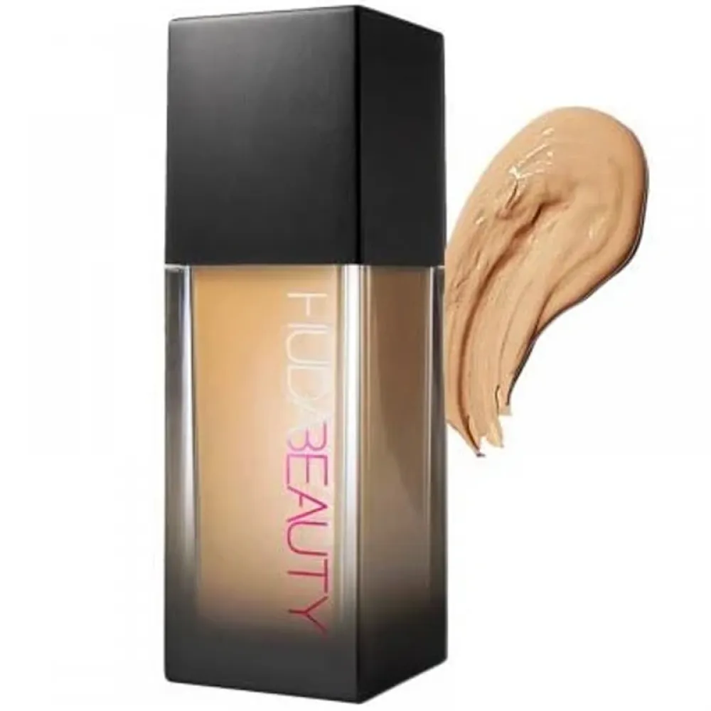 Huda Beauty Liquid Foundation Panna Angel Food 210B - 35 ml