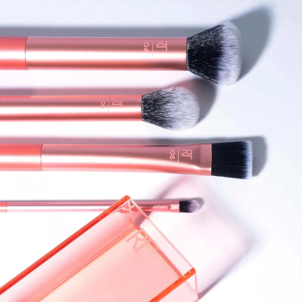 ريل تكنيكس طقم فرش اساسية مجموعة كور متعدد الالوان