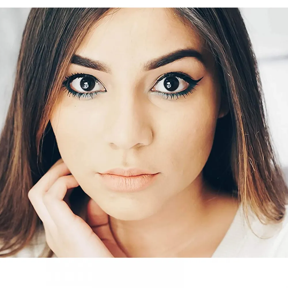 Essence The False Lashes Extreme Volume And Curl Mascara Black